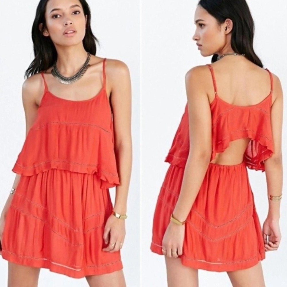 Lovers + Friends boho beach Red Tiered Open Back Mini Dress Lace Trim Size S